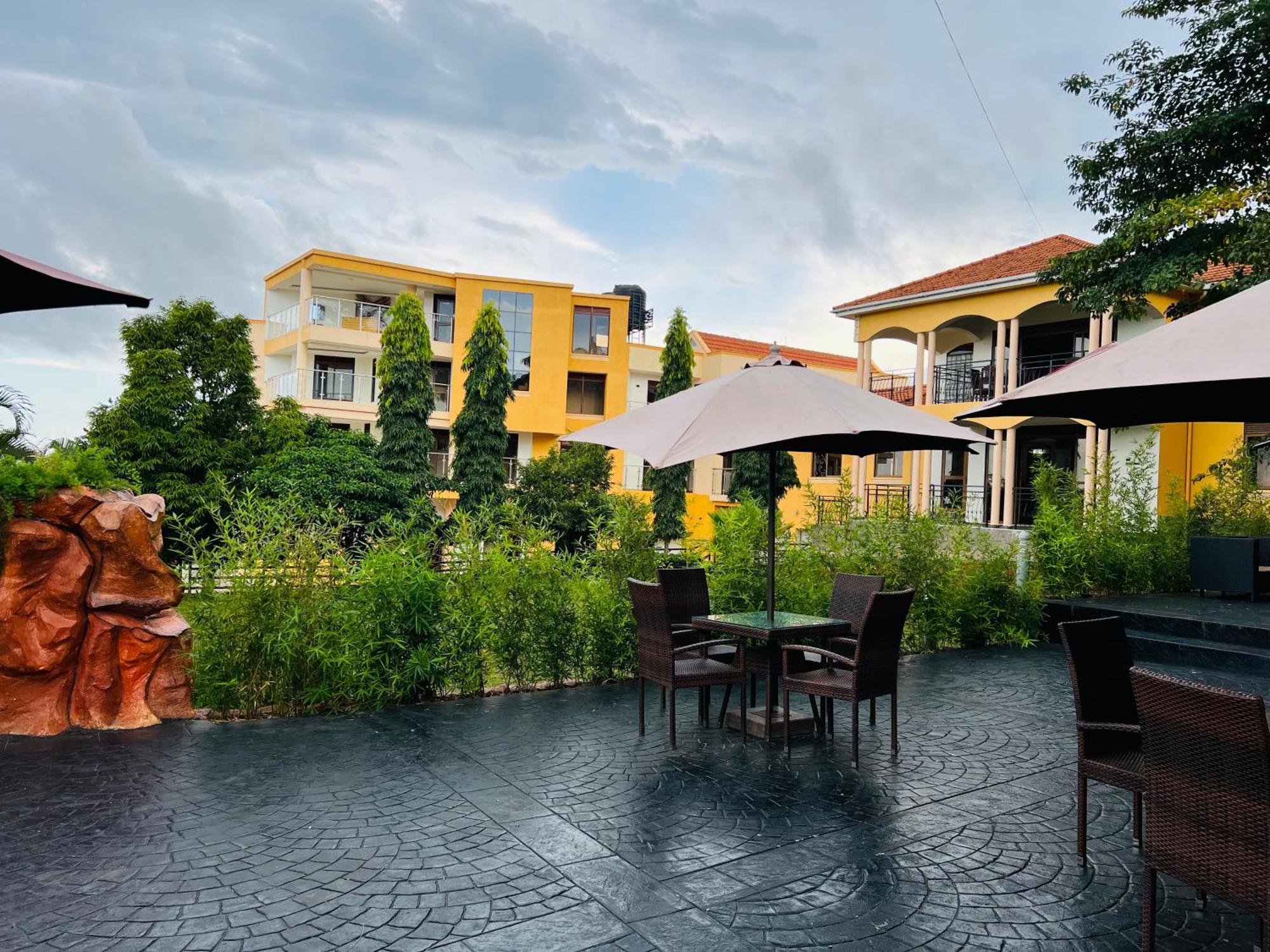 Precious Villas Lubowa Luaran gambar